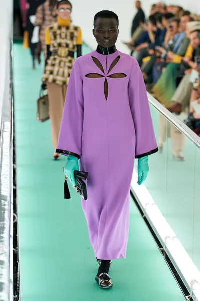 Look 64